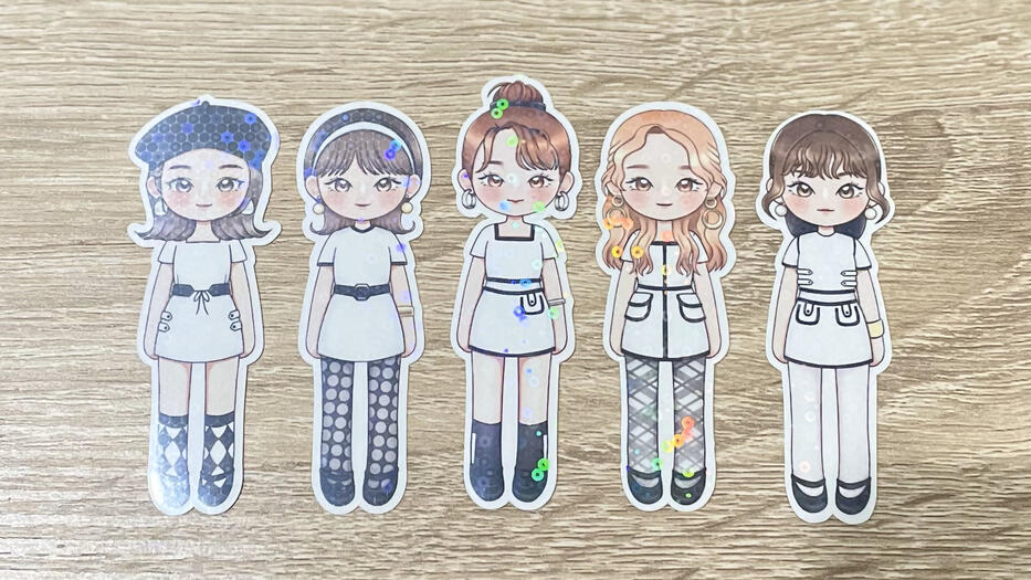 Le Sserafim Come Over Sticker Set